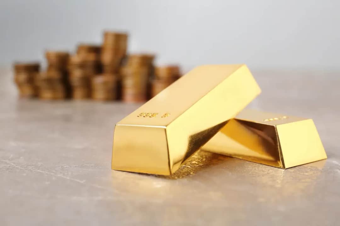 Złoto inwestycyjne: czy warto? Bezpieczna przystań dla Twoich pieniędzy